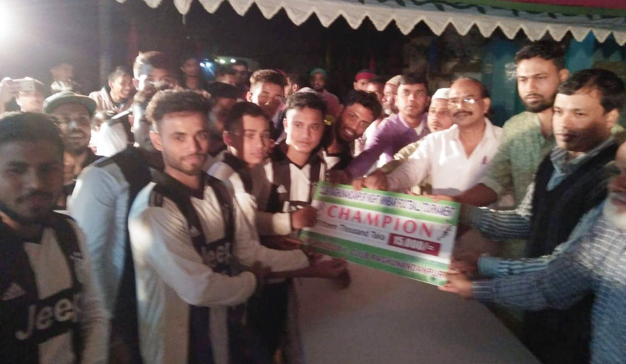 ক্লাব রঘুনন্দনপুর নাইট মিনিবার ফুটবর টুর্নামেন্ট এর ফাইনাল খেলা অনুষ্ঠিত
