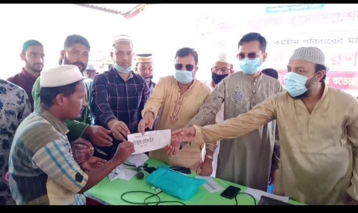 বড়লেখায় গ্রেটার বড়লেখা এসোসিয়েশন ইউকে ৩’শ পরিবারকে দিল অর্থ-সহায়তা