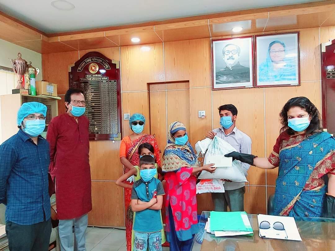 শ্রীমঙ্গলের অসহায় শরিফা কে সহায়তা দিলেন জেলা প্রশাসক বেগম নাজিয়া শিরিন