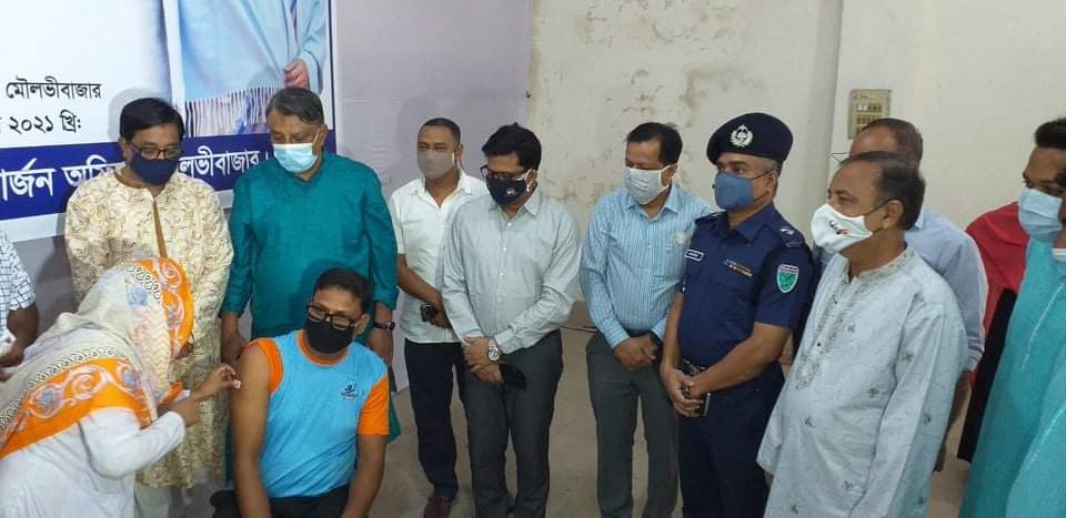 প্রধানমন্ত্রী’র ৭৫তম জন্মদিনে মৌলভীবাজার পৌরসভার উদ্যোগে গণটিকা প্রদানের শুভ উদ্বোধন