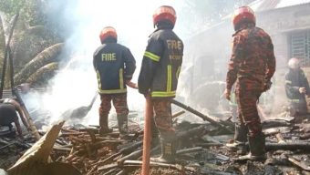 জগন্নাথপুরে অসহায় এক নারীর বসতঘর আগুনে পুড়ে ছাই: ক্ষয়ক্ষতি প্রায় ২ লক্ষ টাকা