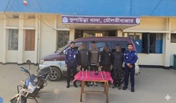 মৌলভীবাজারের কুলাউড়ায় দেশীয় অস্ত্র এবং লুন্ঠিত মালামালসহ ৪ ডাকাত দলের  সদস্য গ্রেফতার
