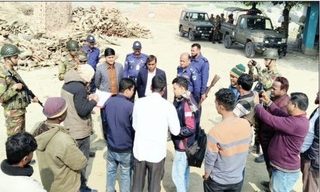 মেহেরপুরে ভ্রাম্যমান আদালতের অভিযানে দুটি ইটভাটাকে জরিমানা তিন লাখ টাকা।