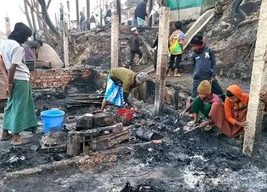 উখিয়ার রোহিঙ্গা ক্যাম্পে অগ্নিকাণ্ড, পুড়ে ছাই সাড়ে চার শতাধিক বসতঘর