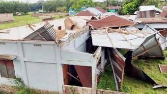 মৌলভীবাজারে টানা কালবৈশাখীর তাণ্ডব: ৮৫৫ ঘর বিধ্বস্ত, ক্ষতিগ্রস্ত হাজারো মানুষ