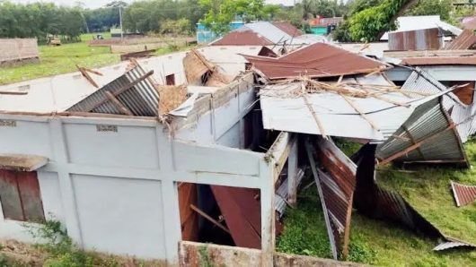 মৌলভীবাজারে টানা কালবৈশাখীর তাণ্ডব: ৮৫৫ ঘর বিধ্বস্ত, ক্ষতিগ্রস্ত হাজারো মানুষ